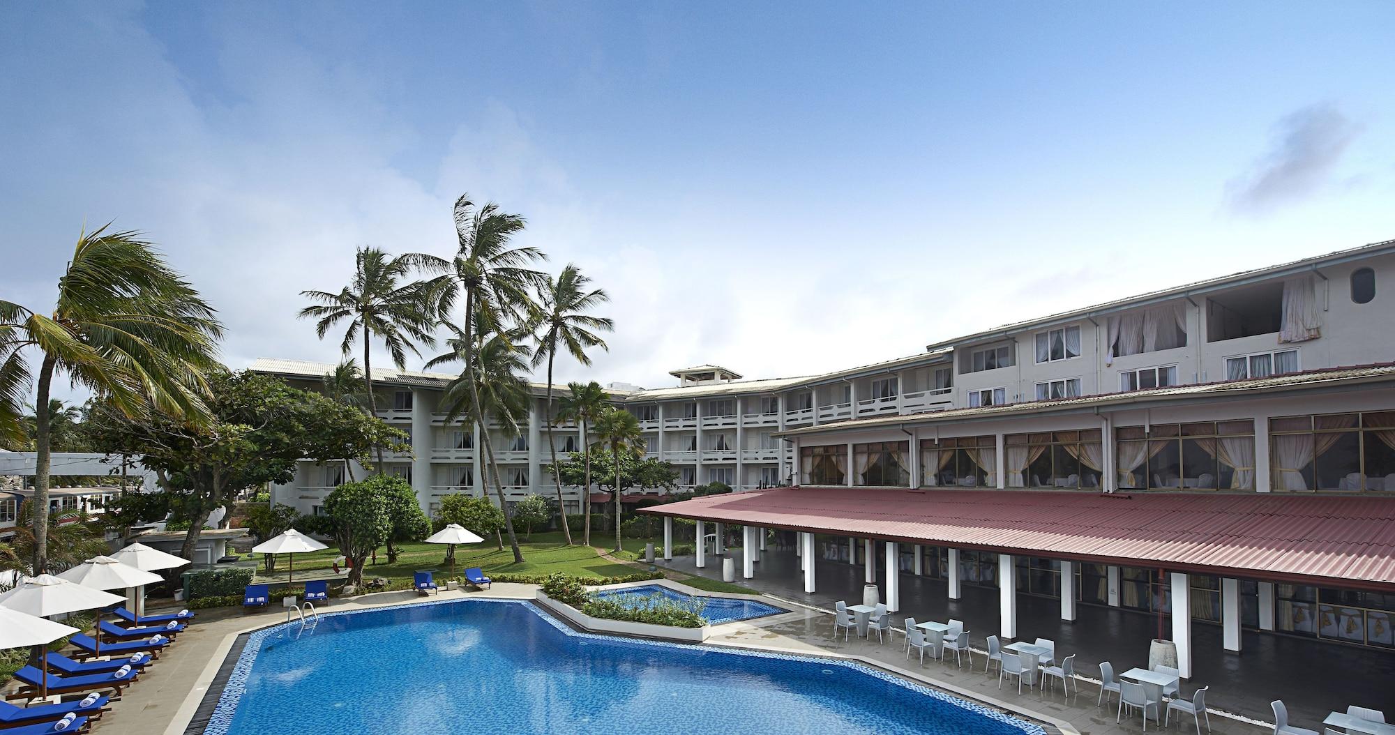 Berjaya Hotel Colombo Dehiwala-Mount Lavinia Bagian luar foto