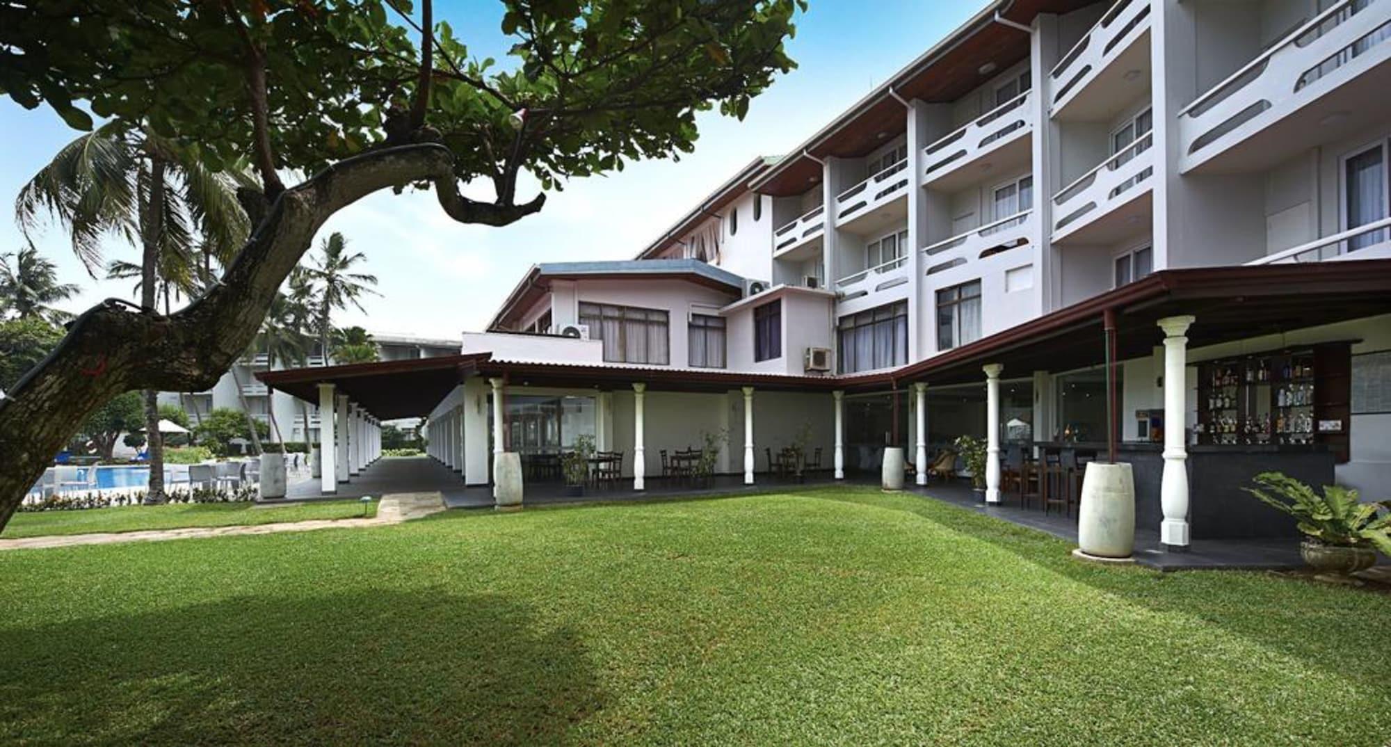 Berjaya Hotel Colombo Dehiwala-Mount Lavinia Bagian luar foto
