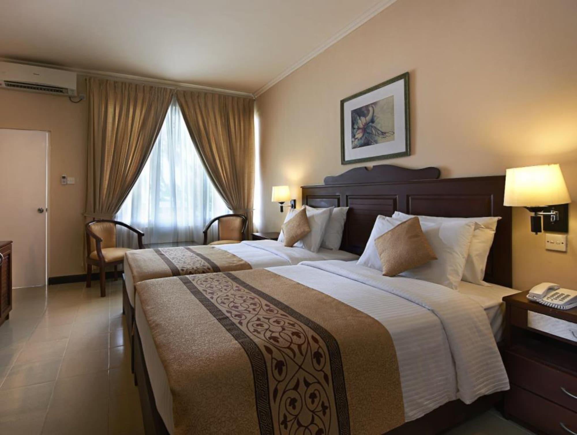 Berjaya Hotel Colombo Dehiwala-Mount Lavinia Bagian luar foto