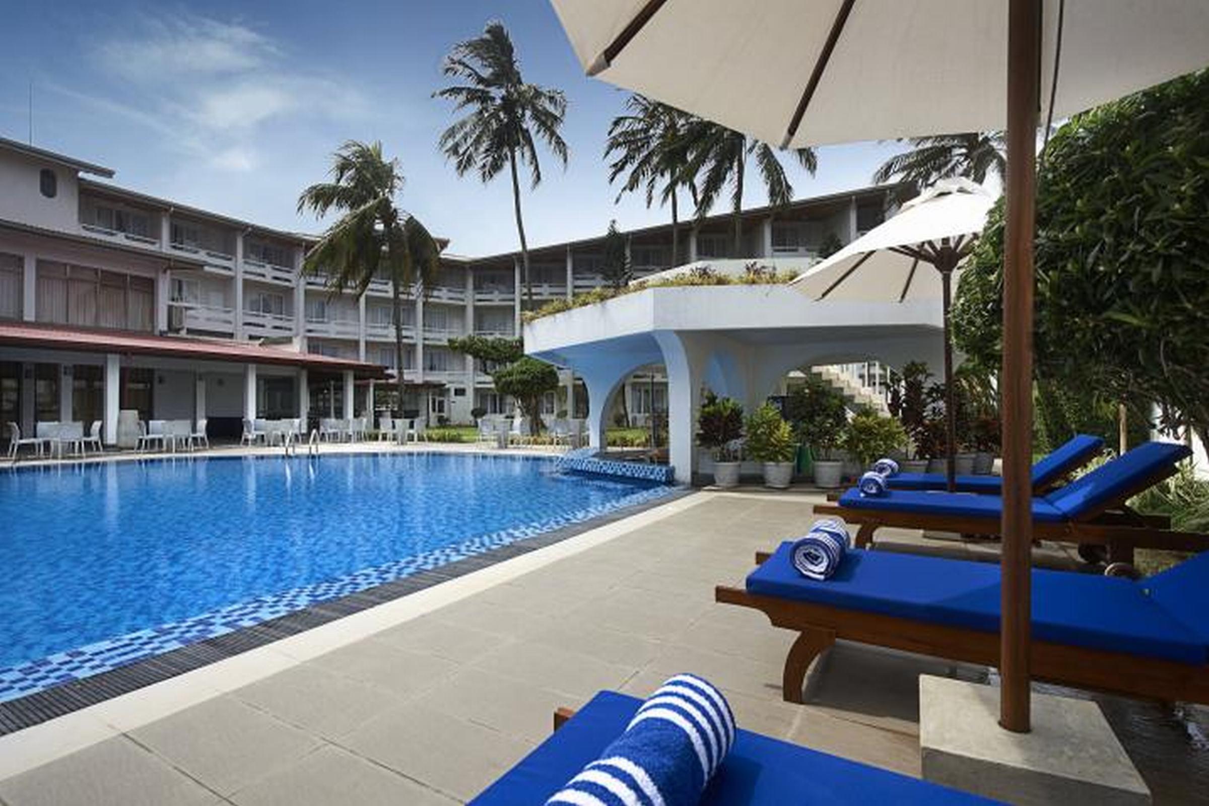 Berjaya Hotel Colombo Dehiwala-Mount Lavinia Bagian luar foto