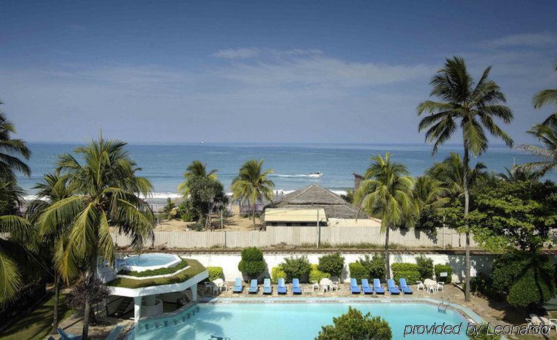 Berjaya Hotel Colombo Dehiwala-Mount Lavinia Bagian luar foto