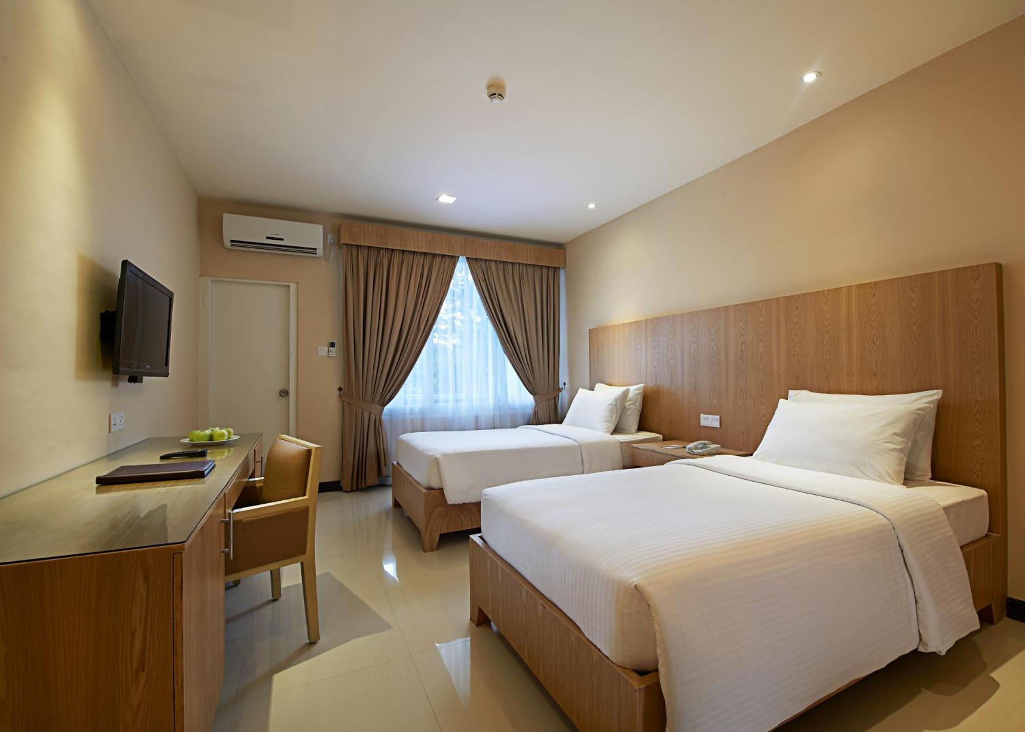 Berjaya Hotel Colombo Dehiwala-Mount Lavinia Bagian luar foto