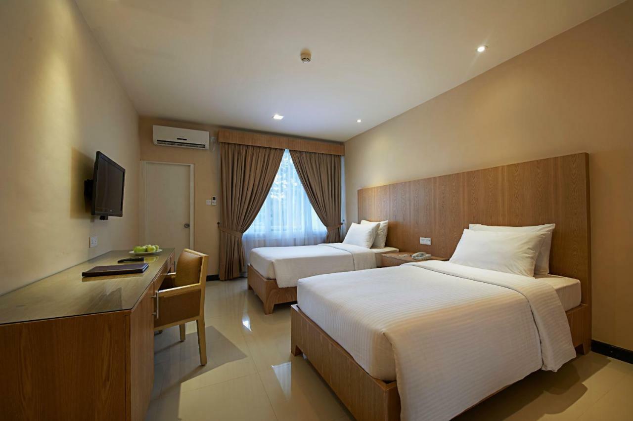 Berjaya Hotel Colombo Dehiwala-Mount Lavinia Bagian luar foto