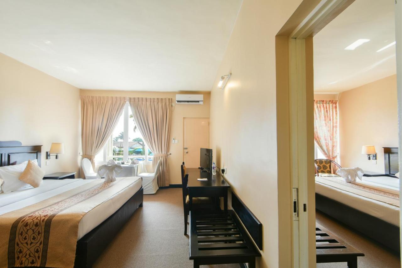 Berjaya Hotel Colombo Dehiwala-Mount Lavinia Bagian luar foto